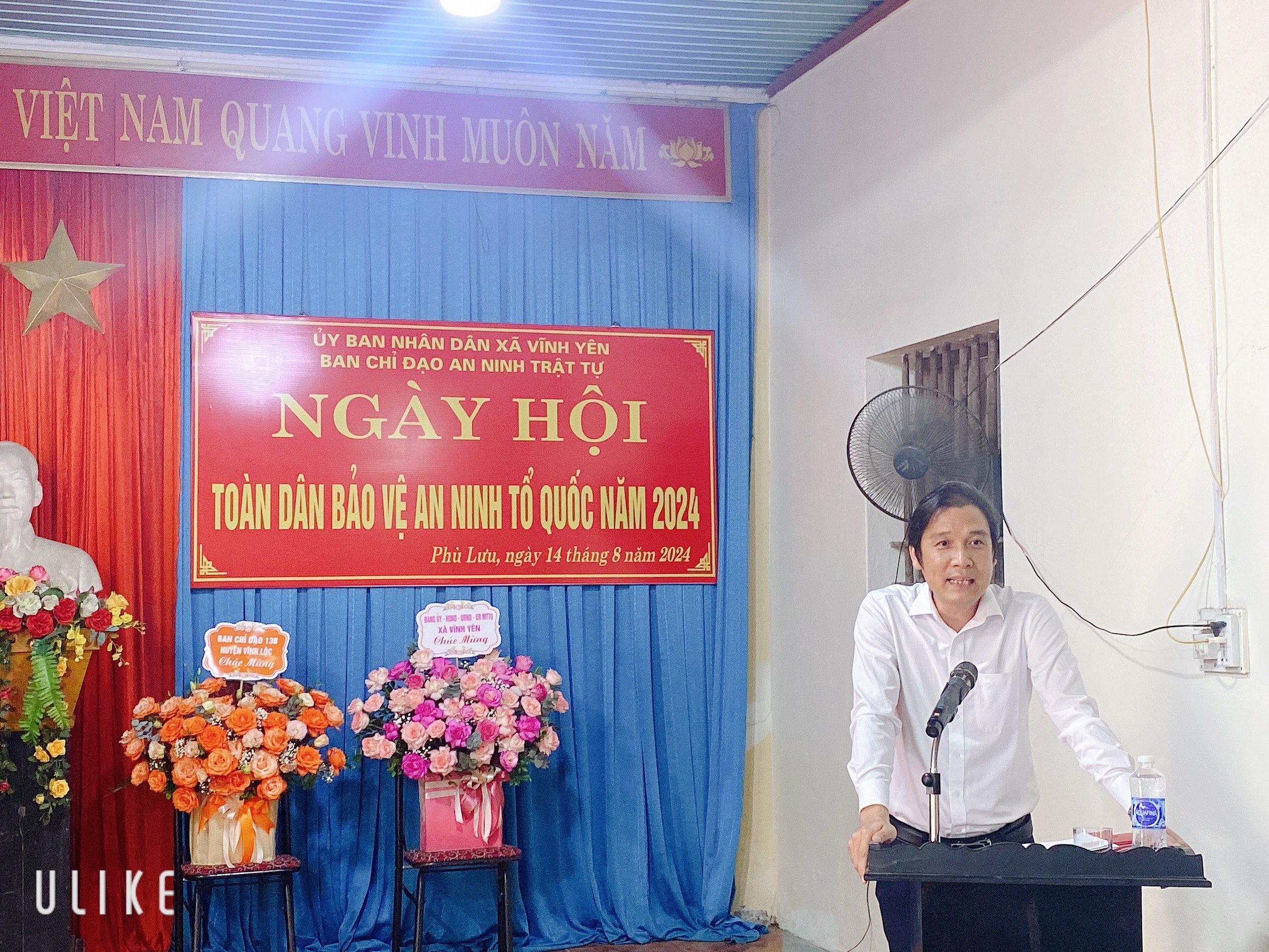 Anh-tin-bai