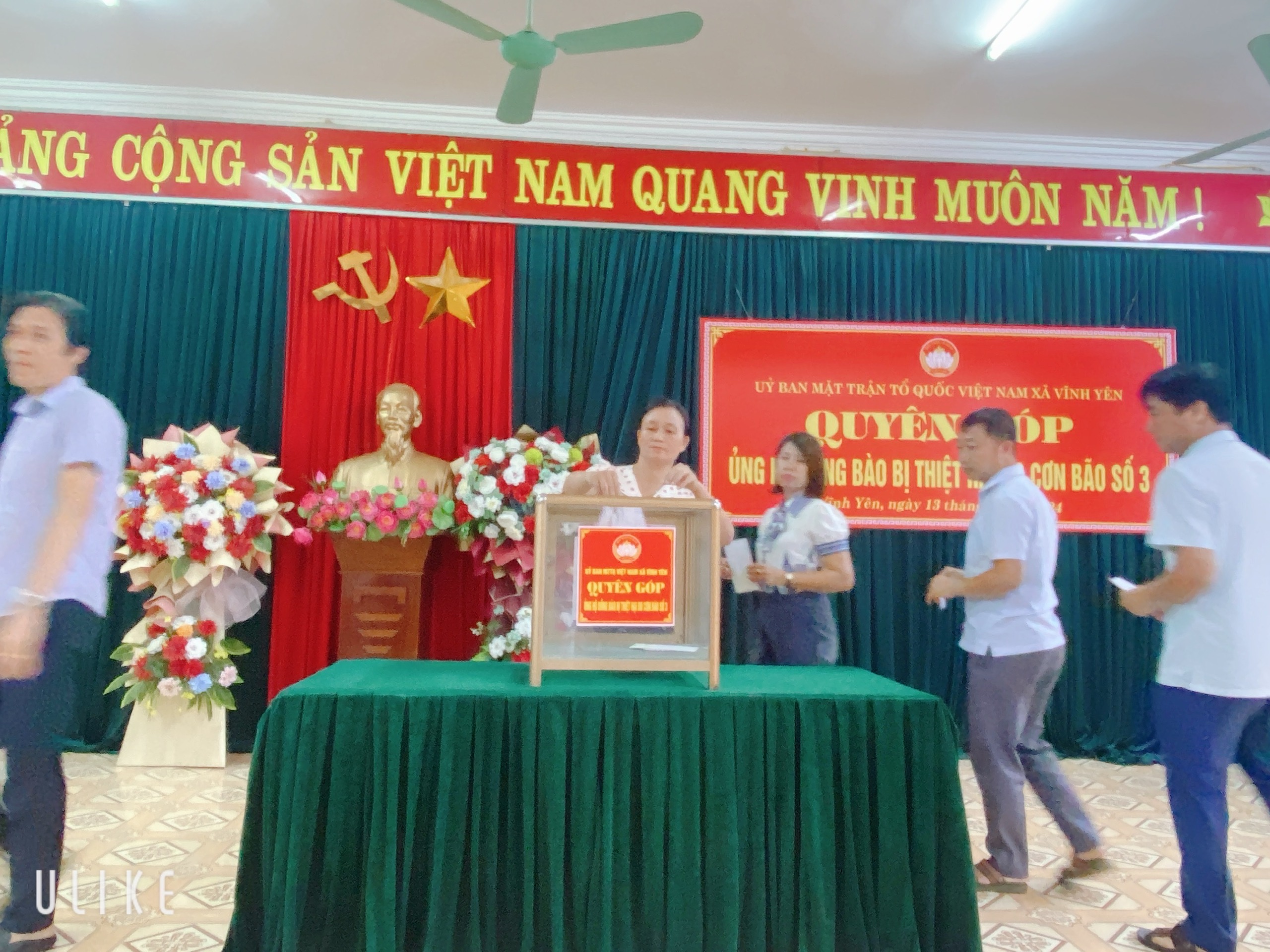 Anh-tin-bai