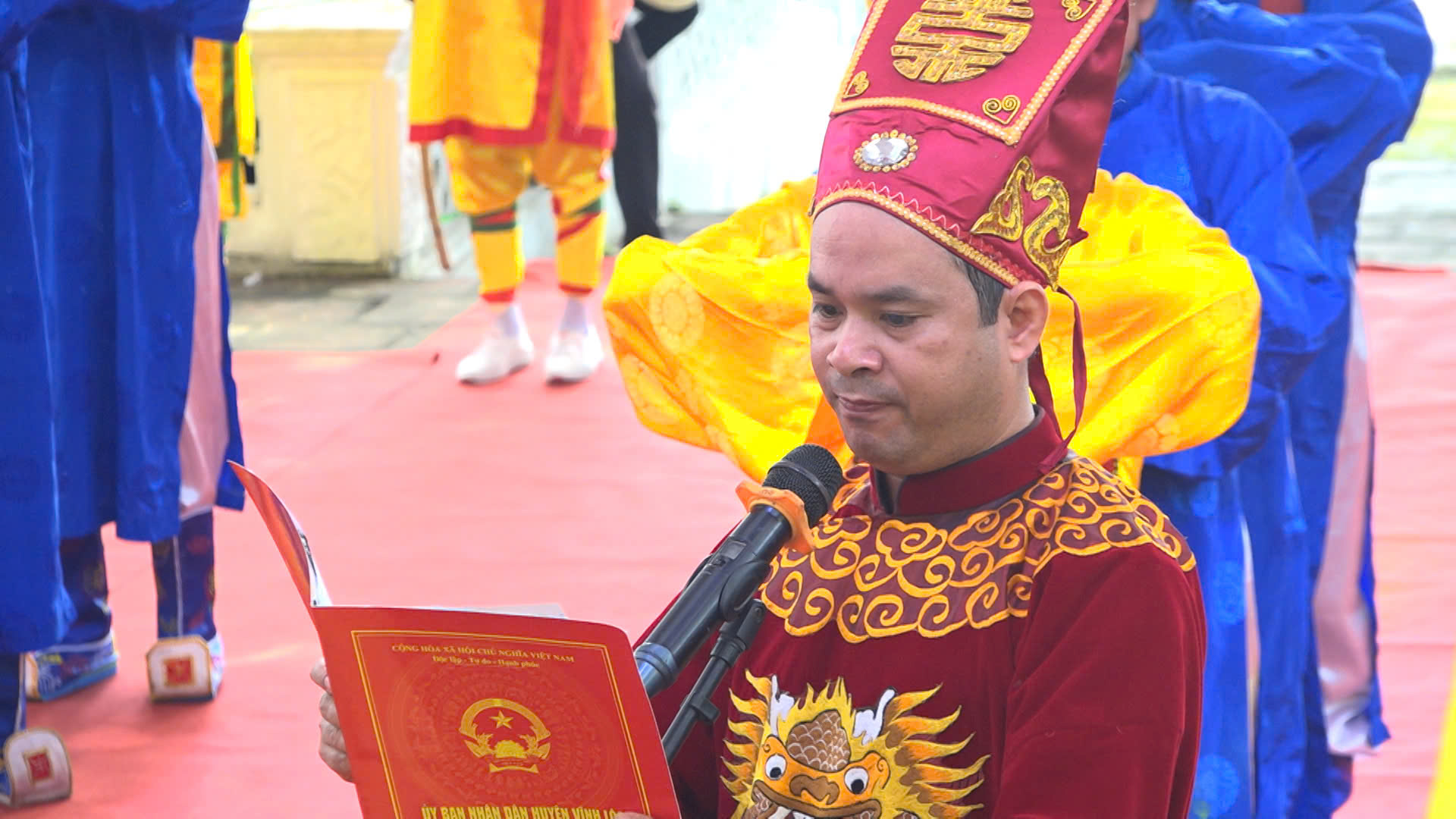 Anh-tin-bai