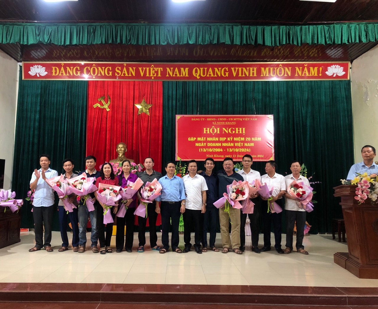 XÃ NINH KHANG: GẶP MẶT DOANH NGHIỆP, DOANH NHÂN  NHÂN DỊP KỶ NIỆM 20 NĂM NGÀY DOANH NHÂN VIỆT NAM (13/10/2004-13/10/2024)