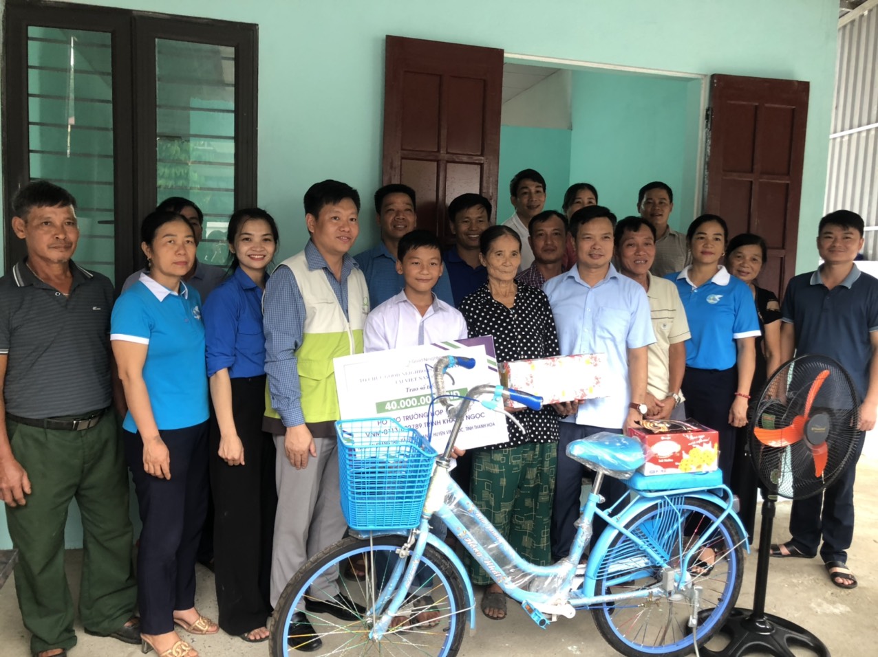 NIỀM VUI NHỮNG NGÀY ĐẦU NĂM HỌC – TRAO NHÀ TÌNH NGHĨA CHO TRẺ EM CÓ HOÀN CẢNH KHÓ KHĂN