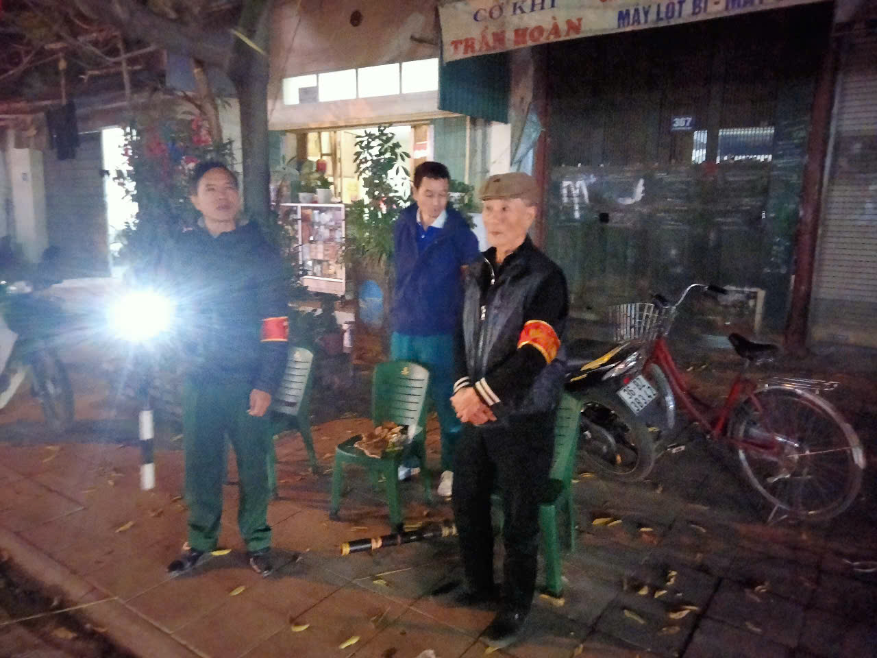 C:\BÀI ĐĂNG CỔNG THÔNG TIN ĐIỆN TỬ\CÔNG AN\PHÁO TẾT\10.jpg