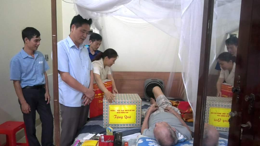 a Đứng 2.jpg