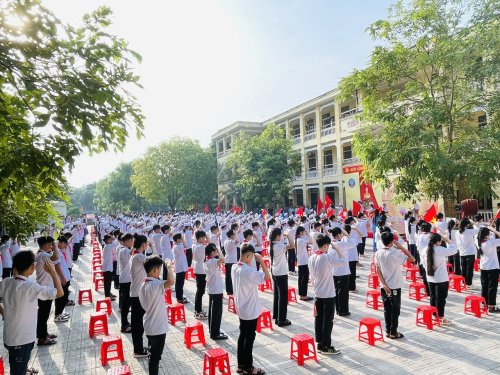 Anh-tin-bai