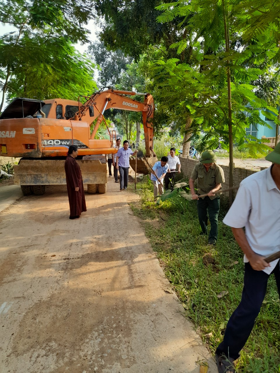 ảnh làm đường thôn 3.jpg