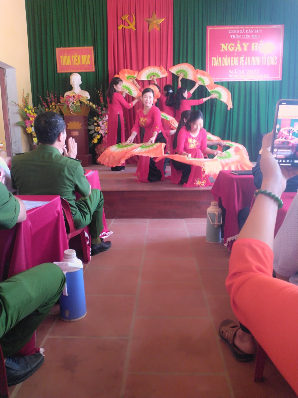 văn nghệ 3.jpg