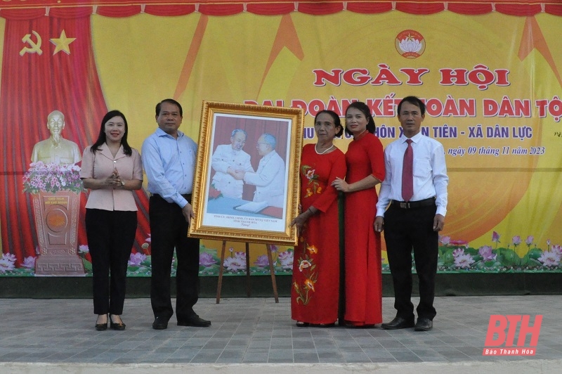 tặng ảnh.jpg