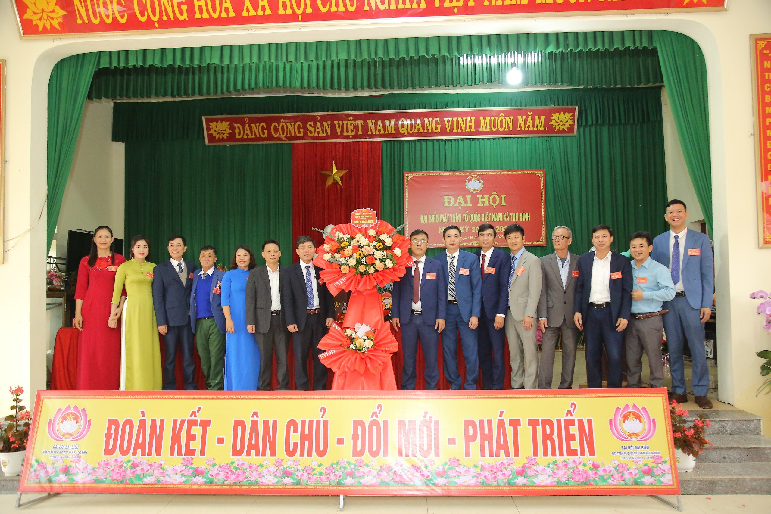 z5251765022269_52af99c063c0d5db34d83cbe2dcc3bf1.jpg
