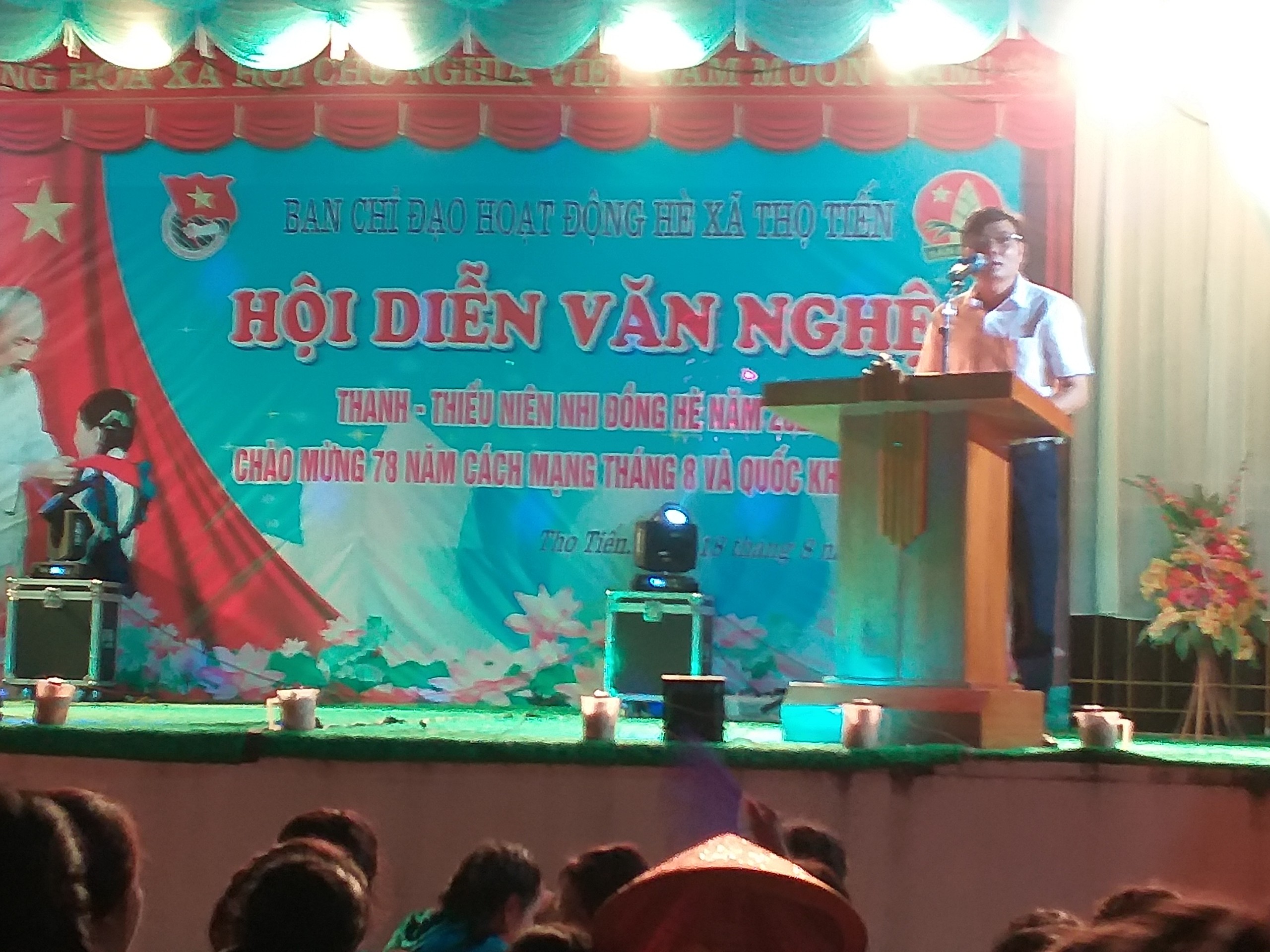 văn nghệ 1.jpg
