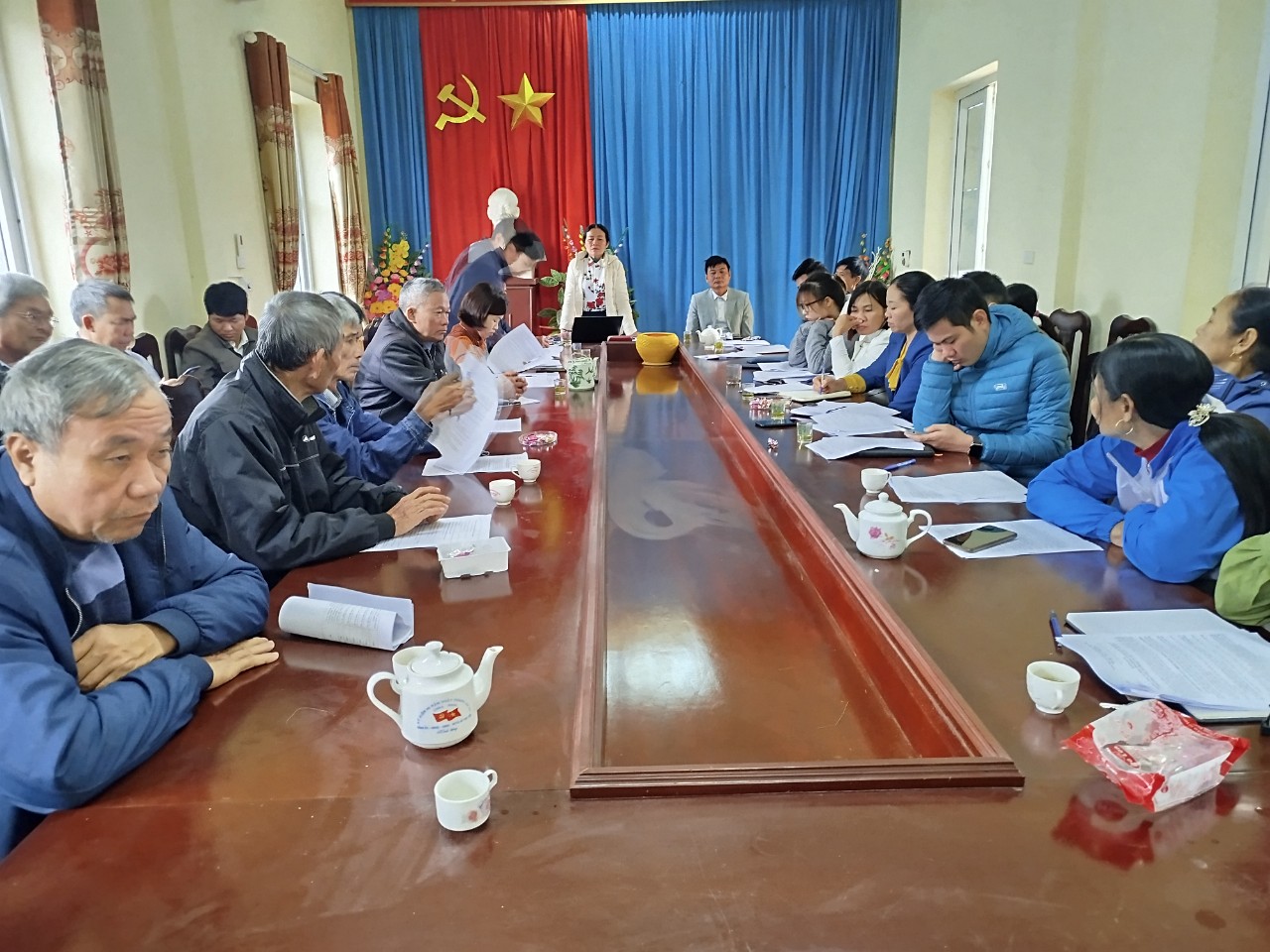 ảnh họp 1.jpg