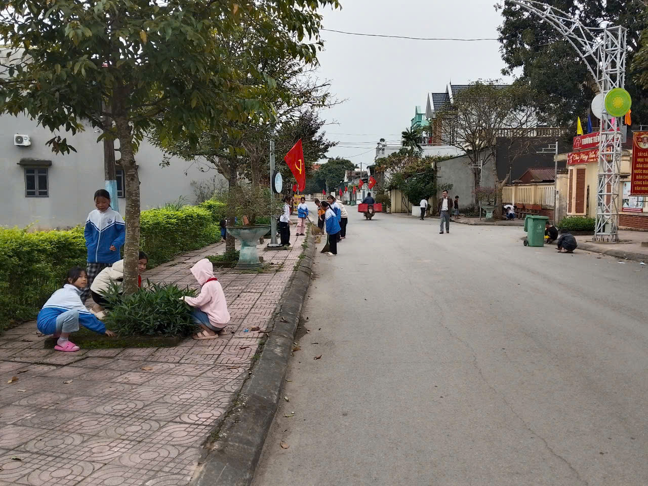 Anh-tin-bai