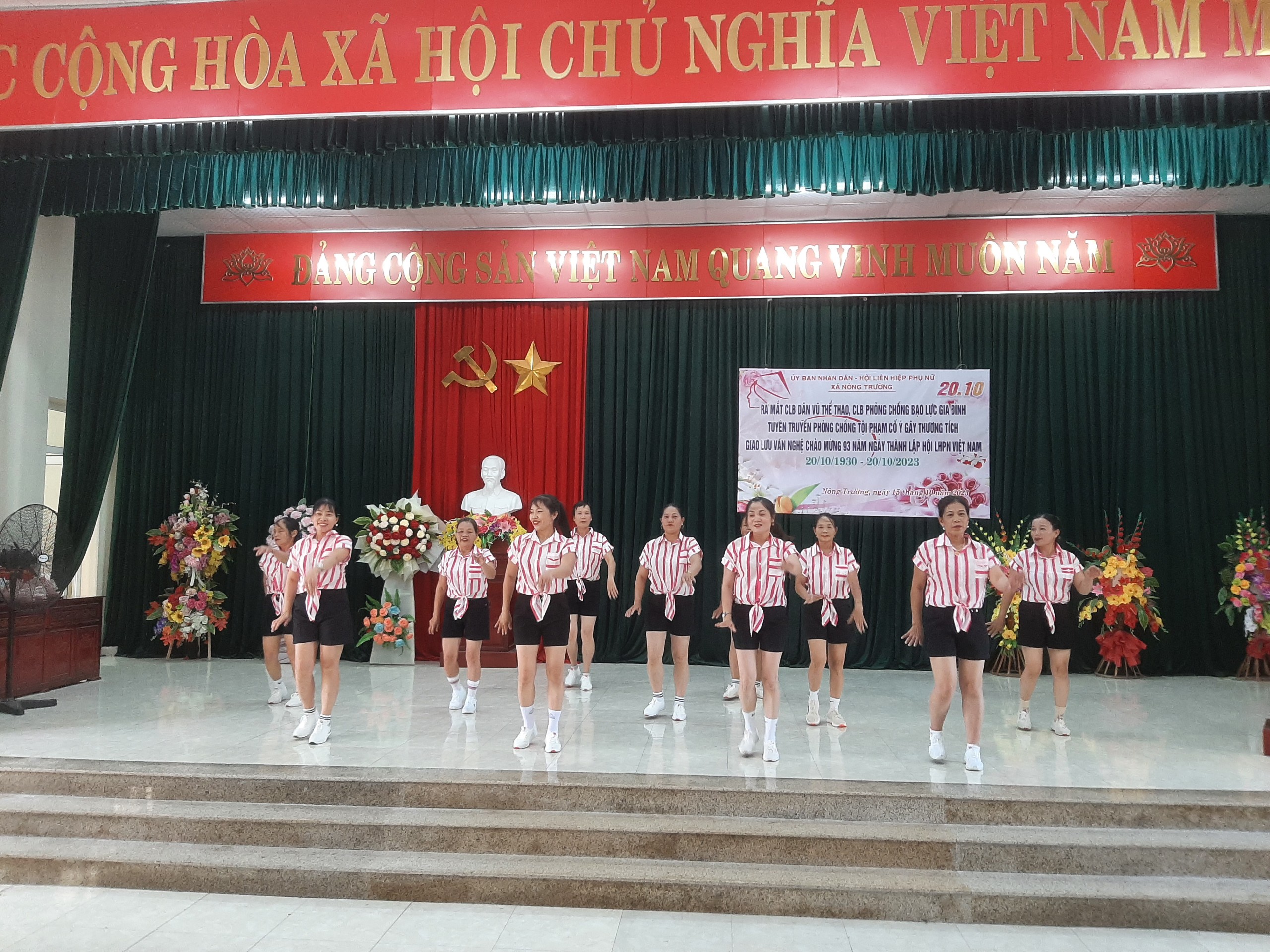 z4808461652975_a9cb8b77fd33047573dc5160ca76292f.jpg