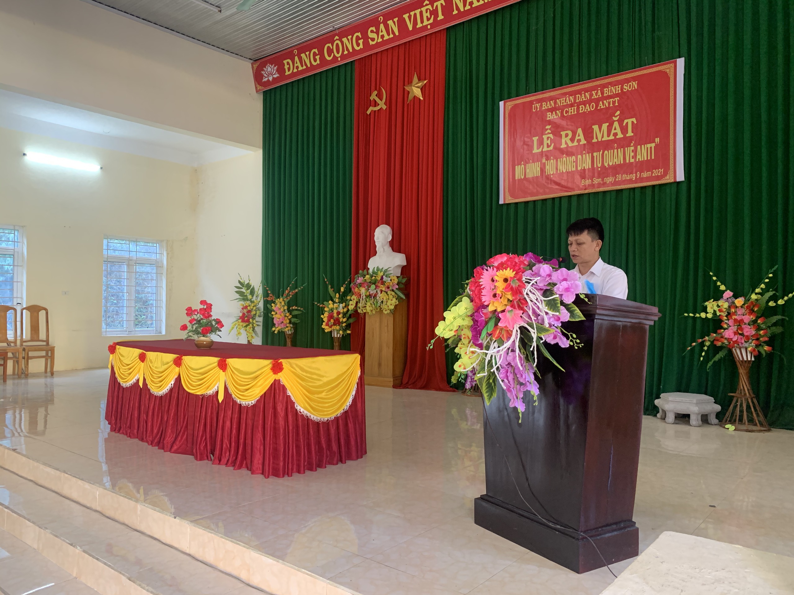 eb93c2a63cf0f5aeace1.jpg