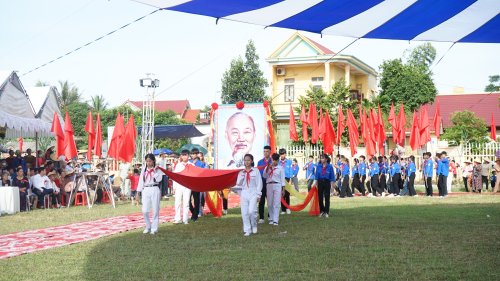 Anh-tin-bai