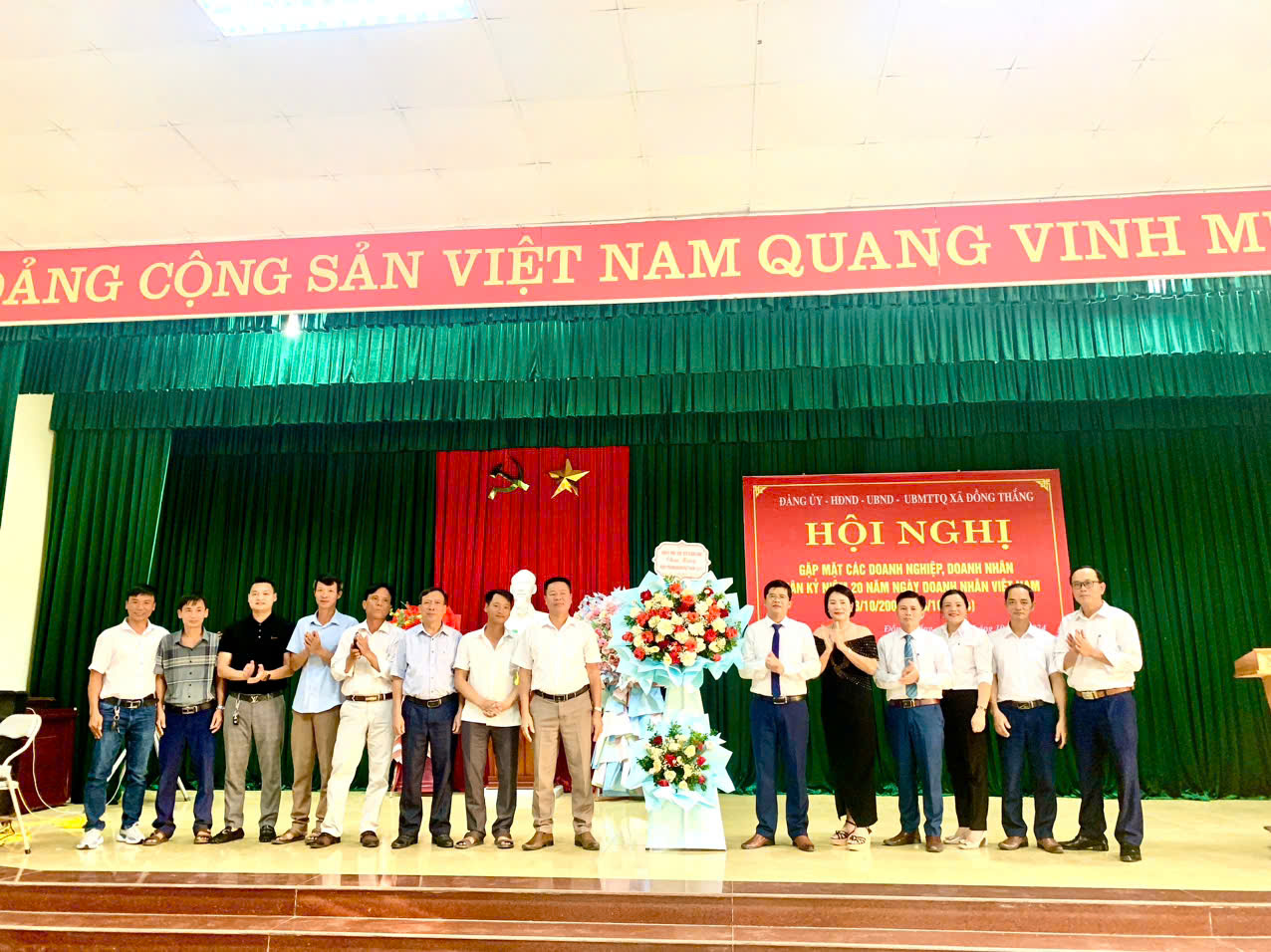 Anh-tin-bai