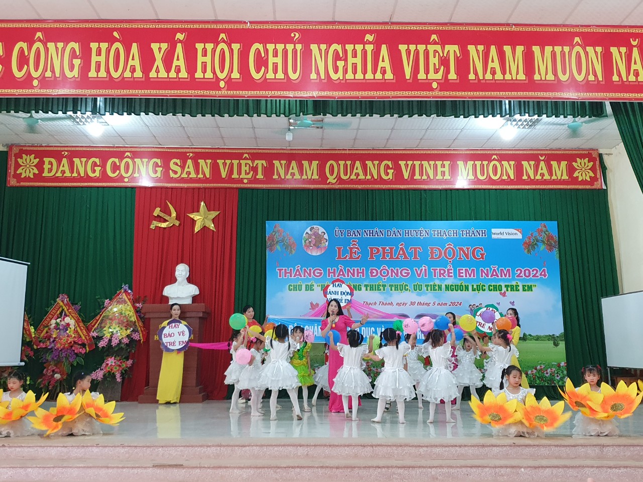 z5493281635654_2f8cb3a9319e64c40bb25a06fa563bdd.jpg