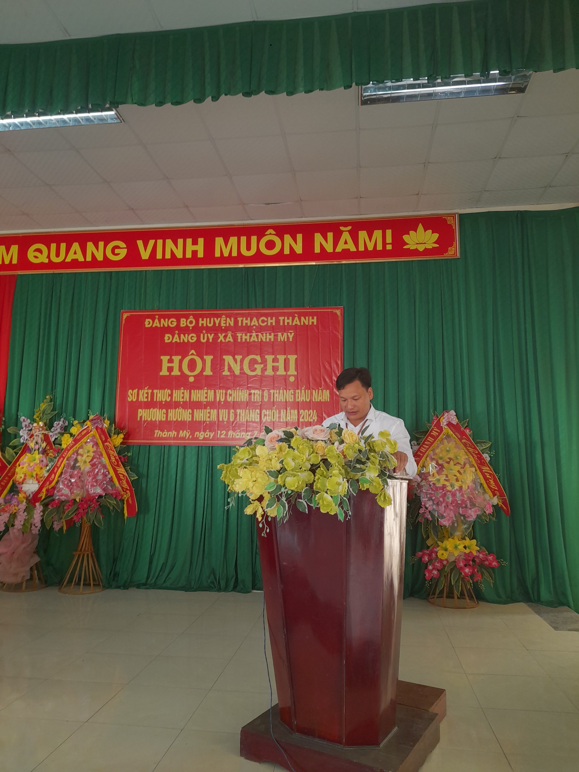 10 anh.jpg