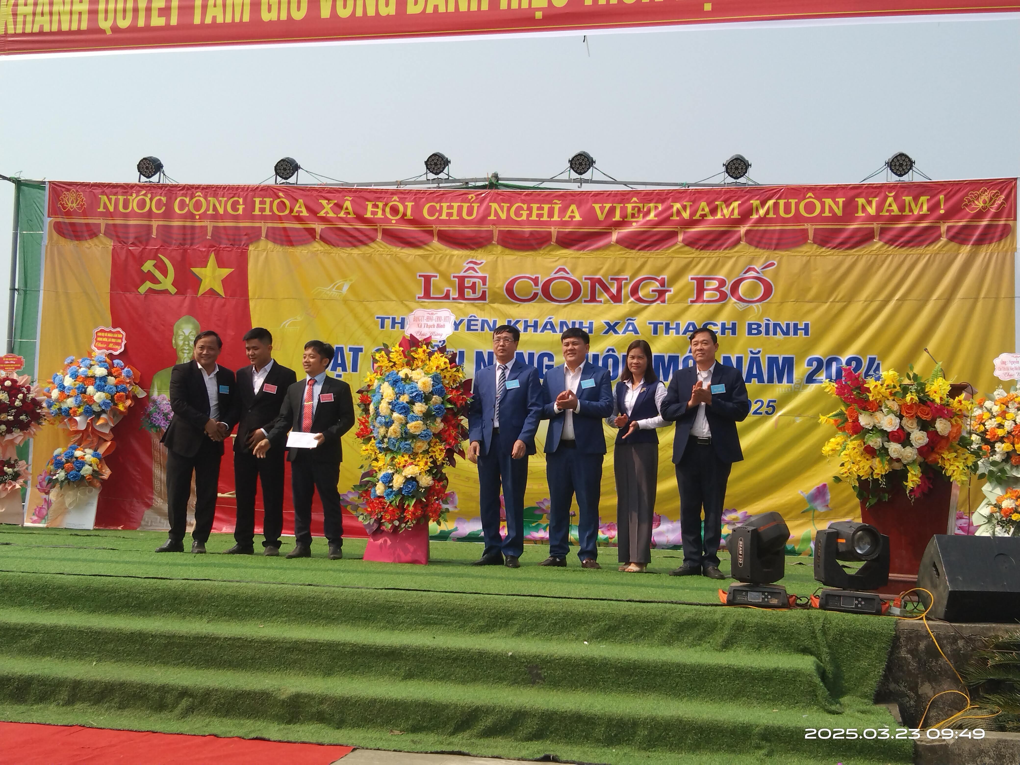 Lễ công bố thôn đạt chuẩn Nông thôn mới - Thôn Yên Khánh, xã Thạch Bình