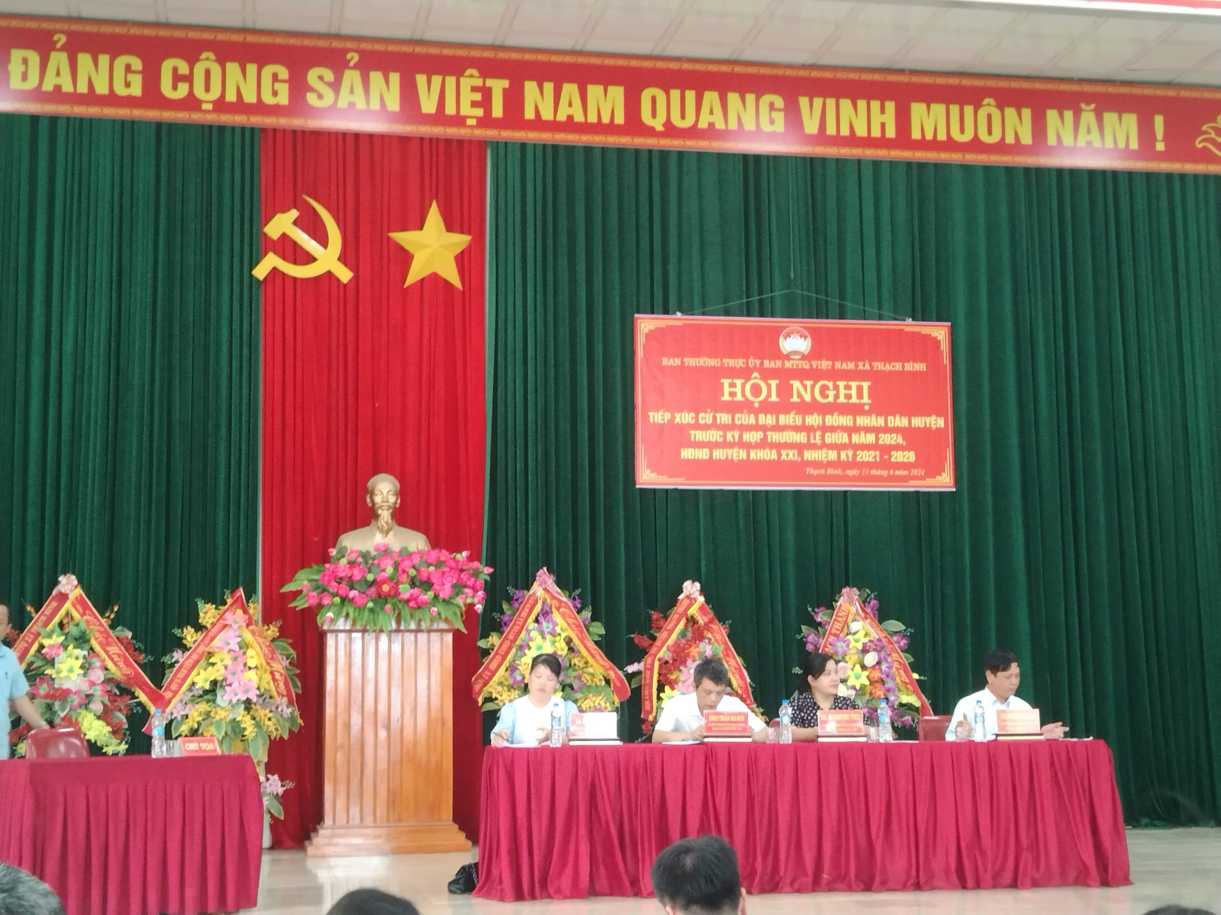 Kỳ họp 2 (bìa).jpg