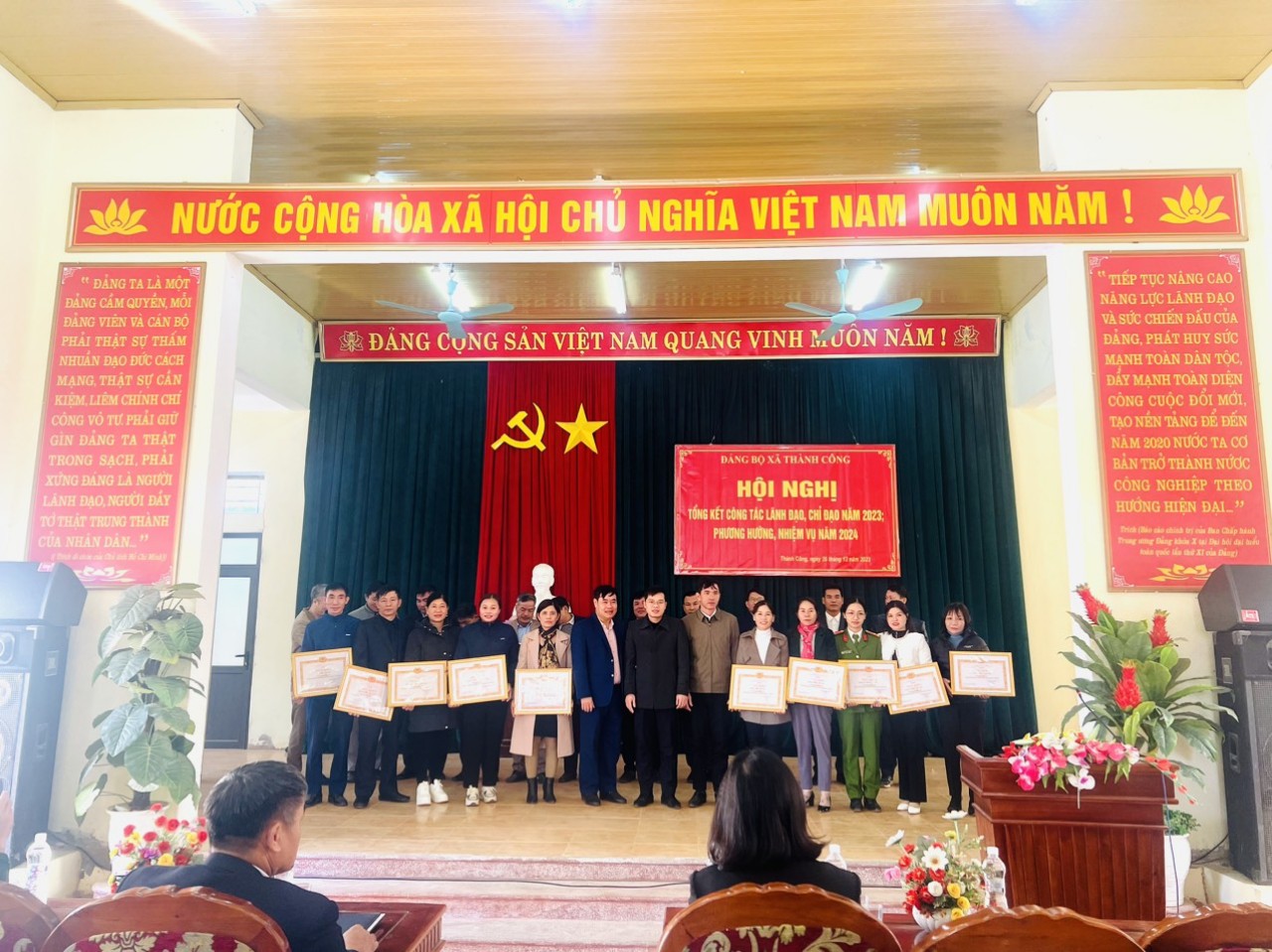 Ảnh tổng kết Đảng.jpg