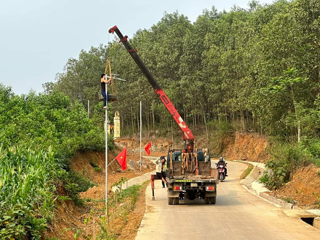 cột điện.jpg