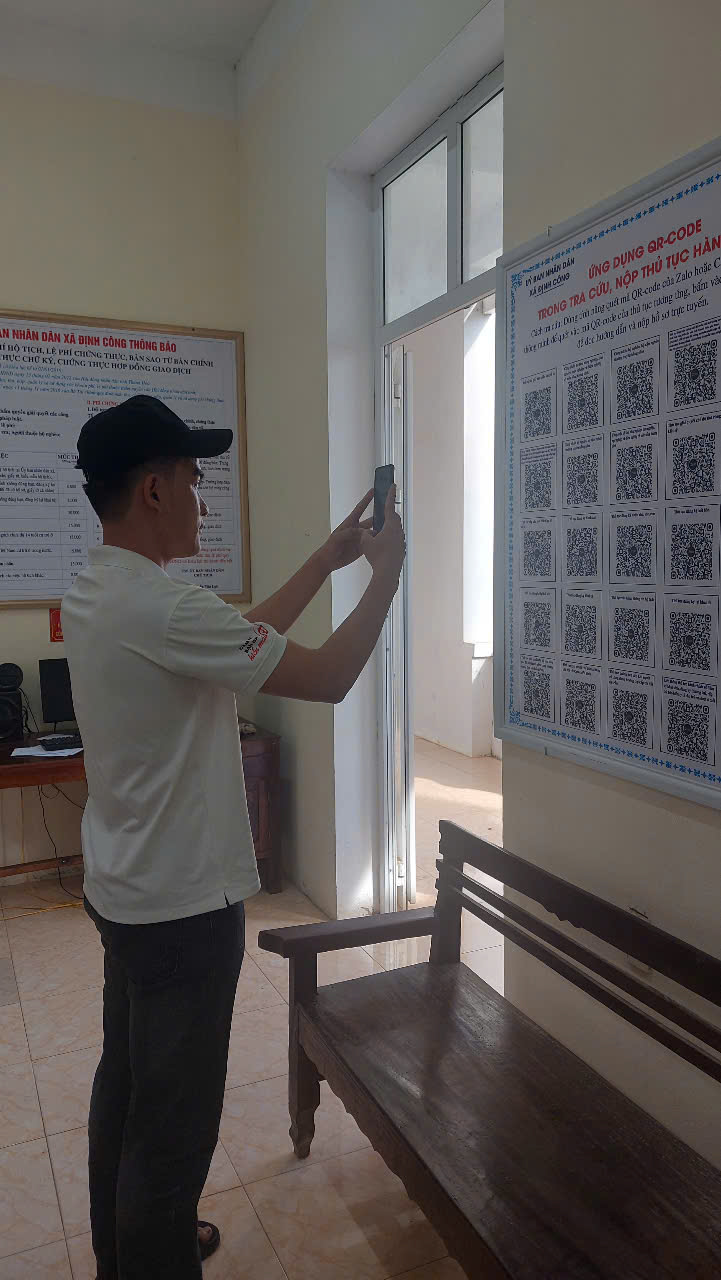 Hướng dẫn sử dụng mã quét QR tra cứu, nộp thủ tục hành chính thuộc thẩm quyền giải quyết của UBND xã Định Công