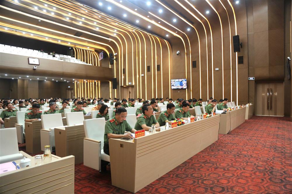 532_cac dai bieu.jpg