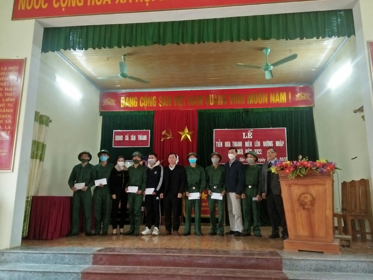 Lễ tiễn đưa thanh niên lên đường nhập ngũ năm 2022
