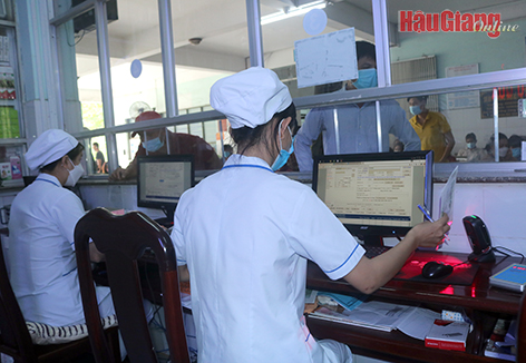 https://www.baohaugiang.com.vn/uploads/image/2022/12/20/SB3669-26.jpg