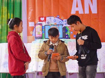 Anh-tin-bai