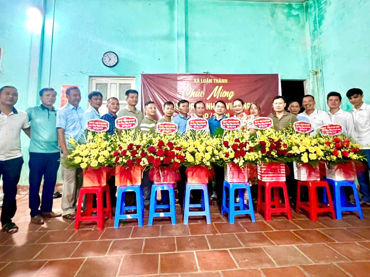 Họp mặt các doanh nghiệp nhân kỷ niệm 20 năm Ngày Doanh nhân Việt Nam 13/10/2004-13/10/2024.