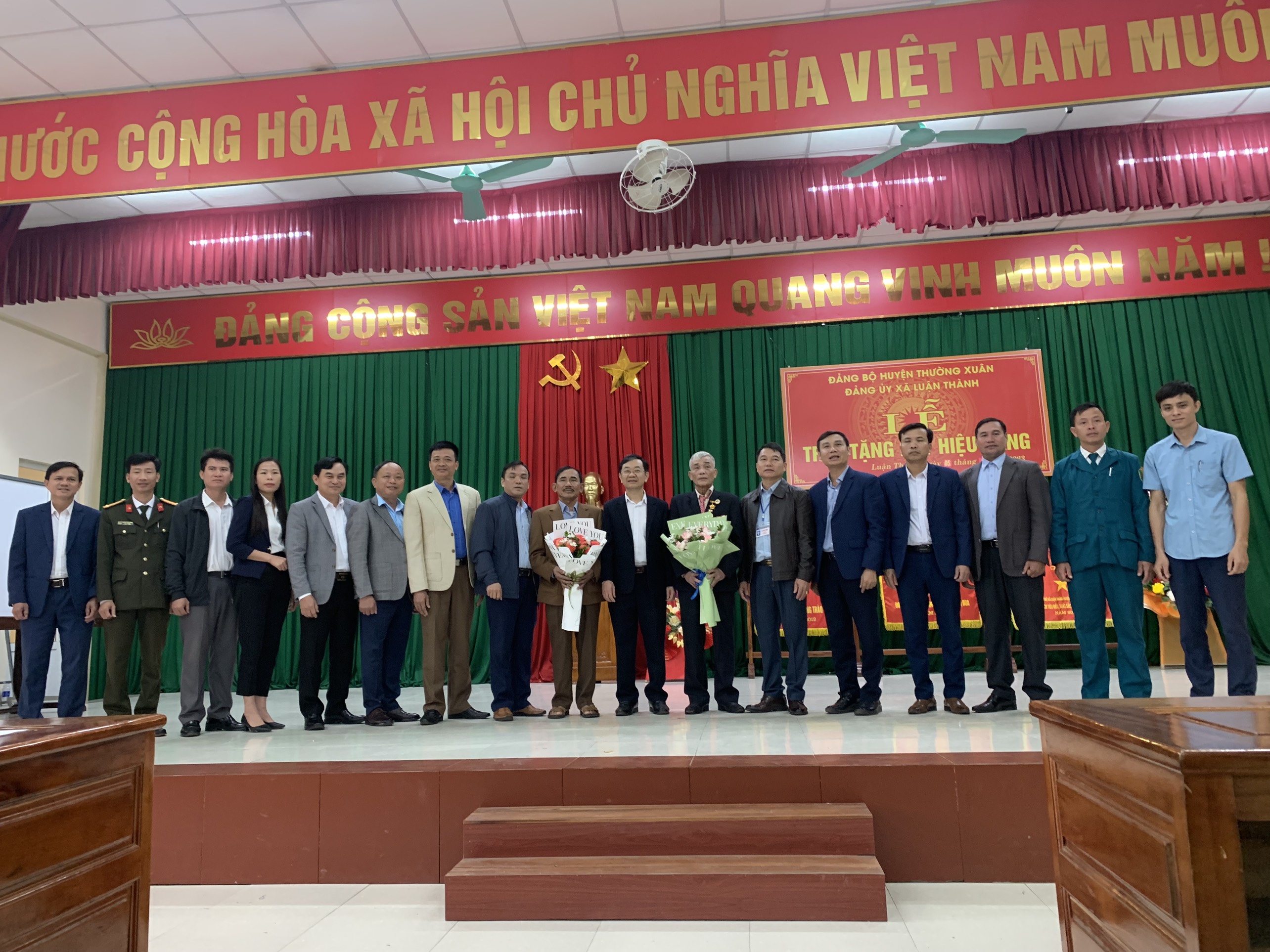 d1707cfbec14454a1c05.jpg