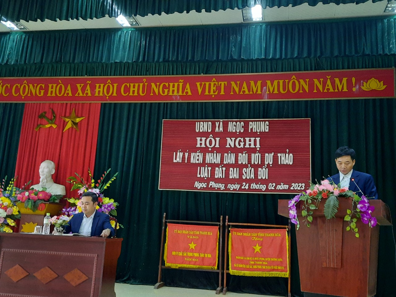 Hội nghị lấy ý kiến nhân dân đối với dự thảo Luật đất đai (sửa đổi).