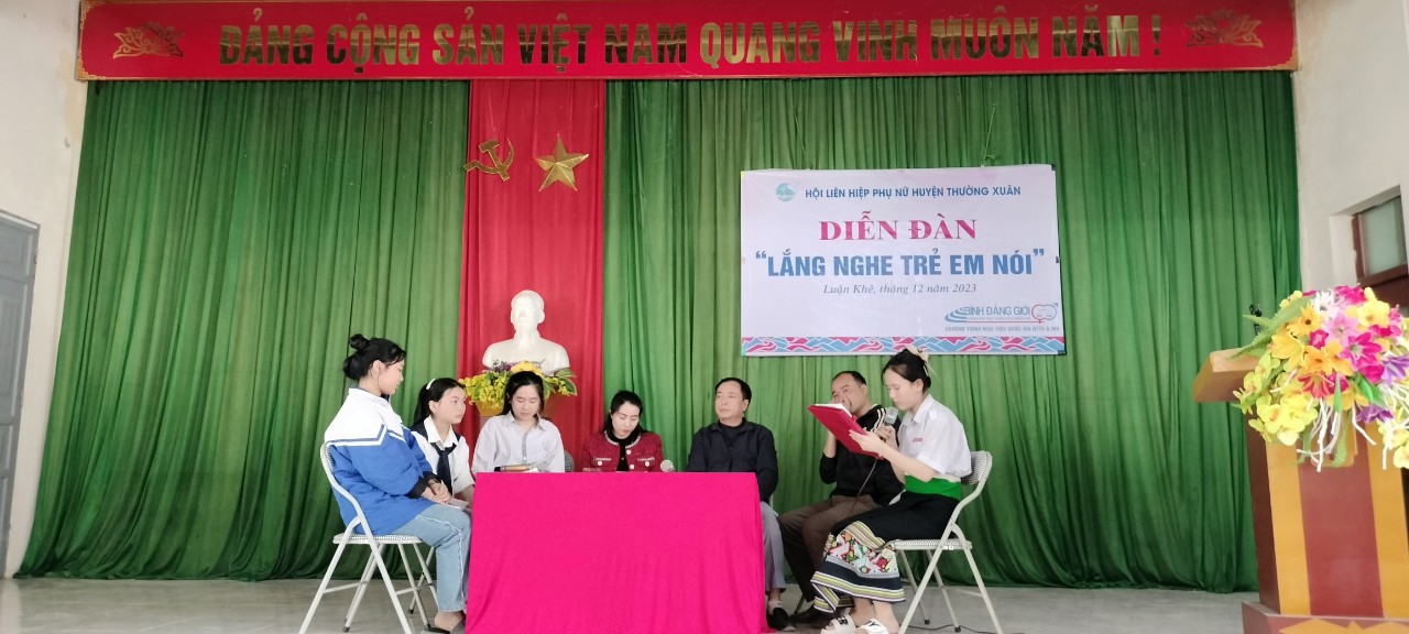 DIỄN ĐÀN LẮNG NGHE TRẺ EM NÓI