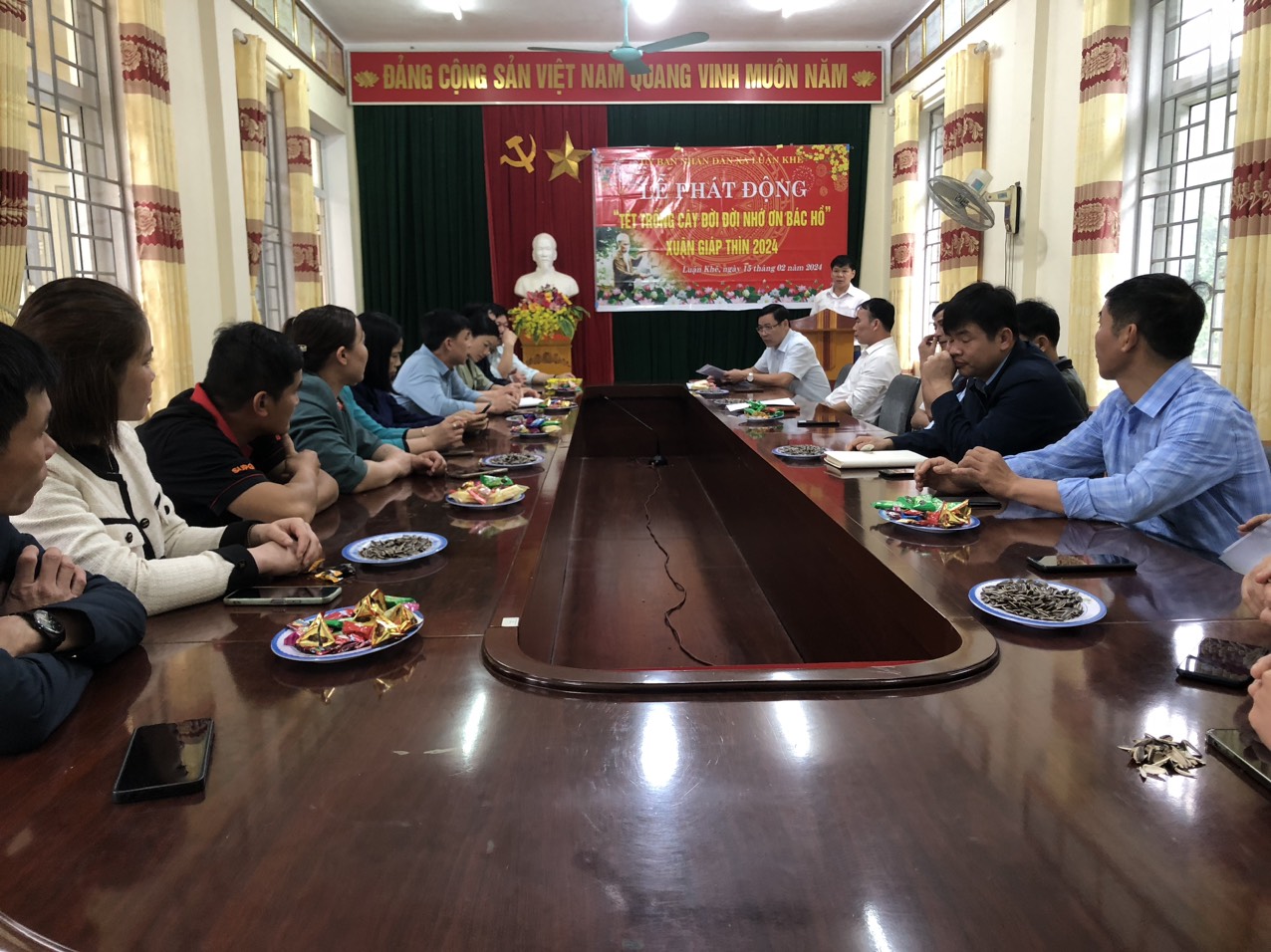 LẾ PHÁT ĐỘNG TẾT TRỒNG CÂY