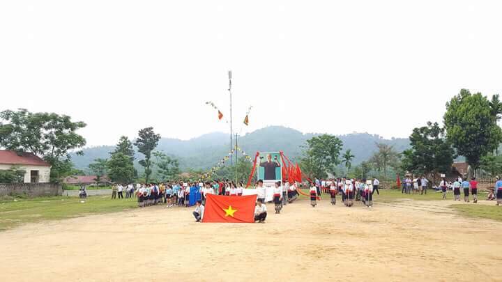diễu hành.jpg