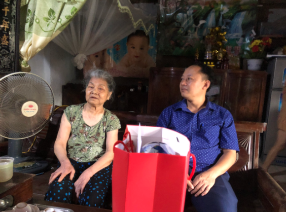 Anh-tin-bai