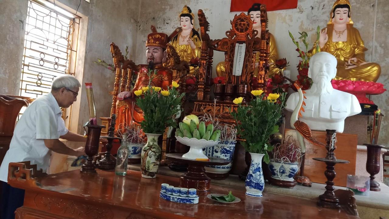 Anh-tin-bai
