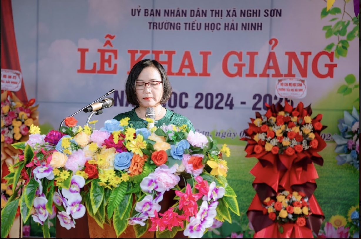 Cô phương.jpg