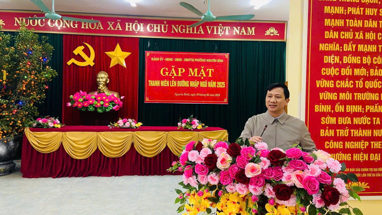 HỘI NGHỊ GẶP MẶT TIỄN ĐƯA NAM THANH NIÊN LÊN ĐƯỜNG NHẬP NGŨ