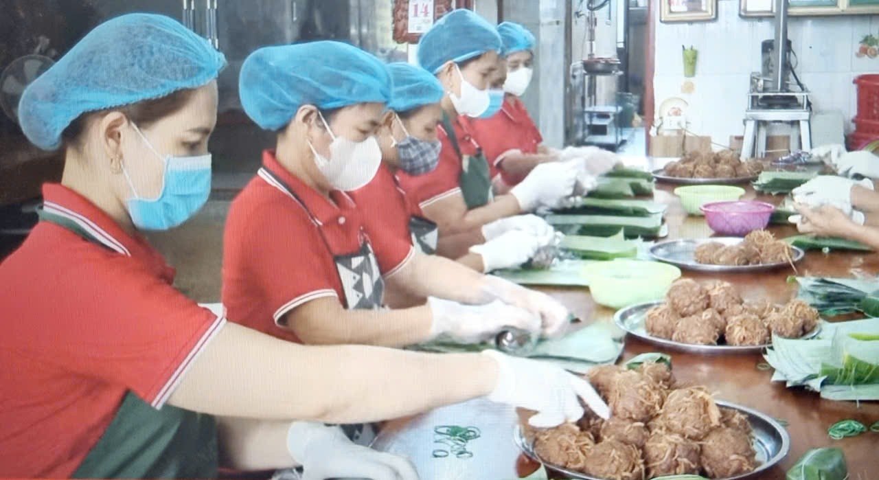 Sản phẩm OCOP Nem nắm  Hưng Anh