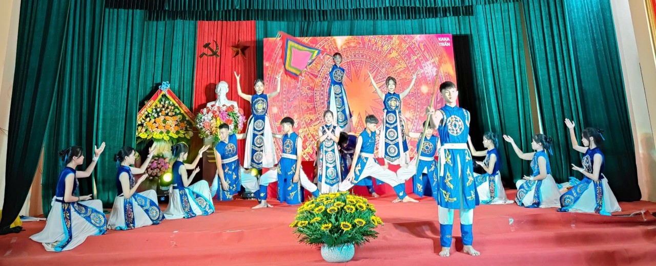 Anh-tin-bai