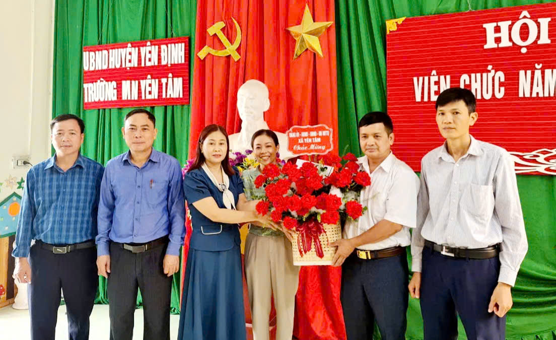 Anh-tin-bai