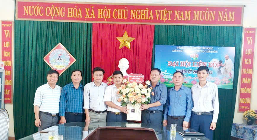 Anh-tin-bai