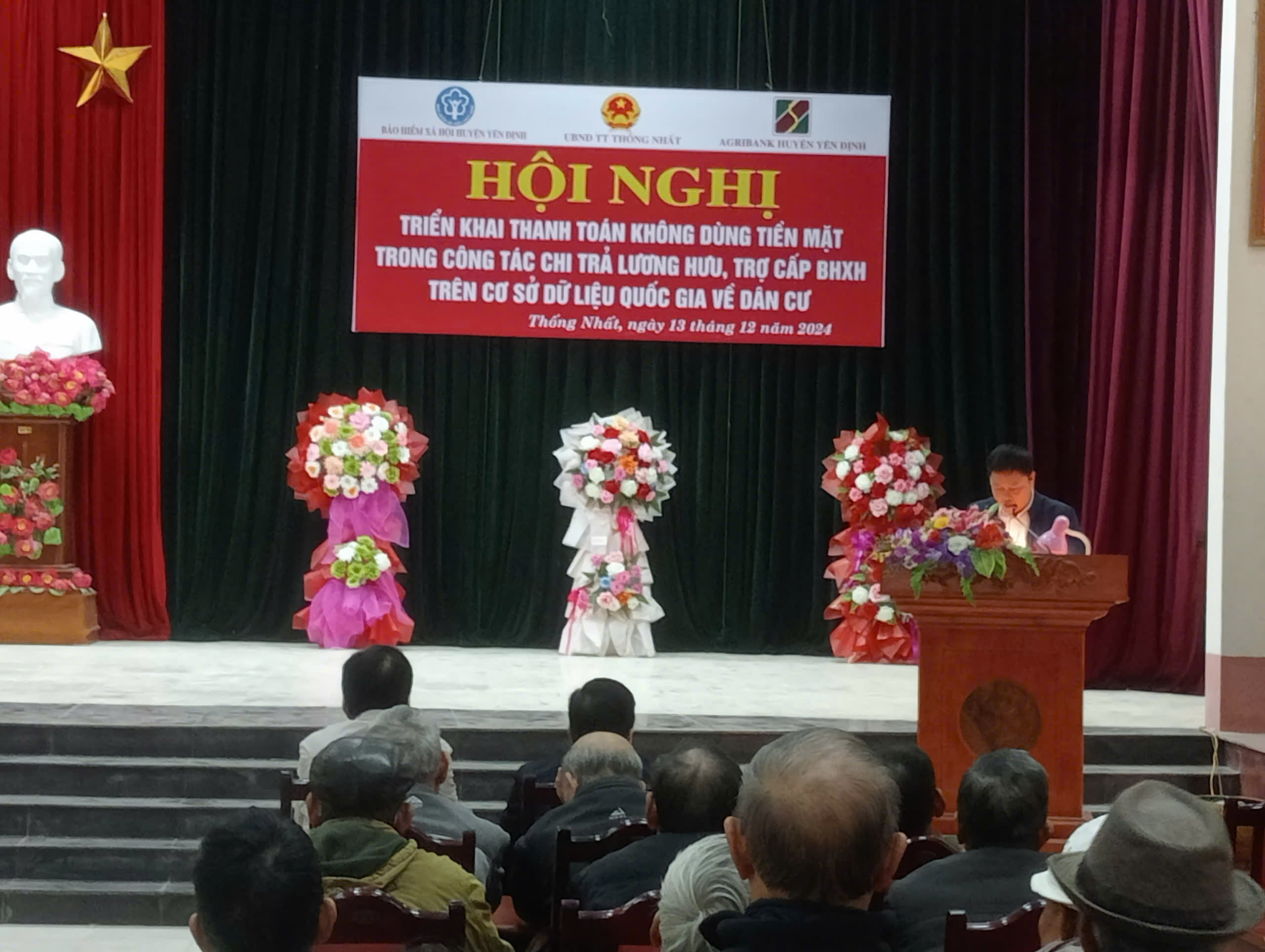 HỘI NGHỊ TRIỂN KHAI THANH TOÁN KHÔNG DÙNG TIỀN MẶT TRONG CÔNG TÁC CHI TRẢ LƯƠNG HƯU, TRỢ CẤP BHXH TRÊN CƠ SỞ DỮ LIỆU QUỐC GIA VỀ DÂN CƯ