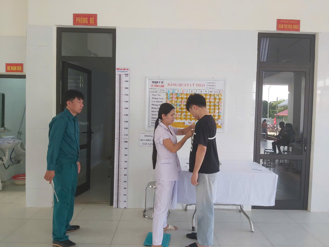 Anh-tin-bai