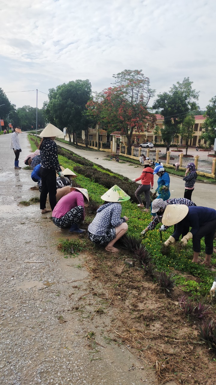 Huy động sự vào cuộc của các tầng lớp nhân dân, cùng hành động bảo vệ môi trường, góp phần xây dựng xã nông thôn mới nâng cao, thôn nông thôn mới kiểu mẫu
