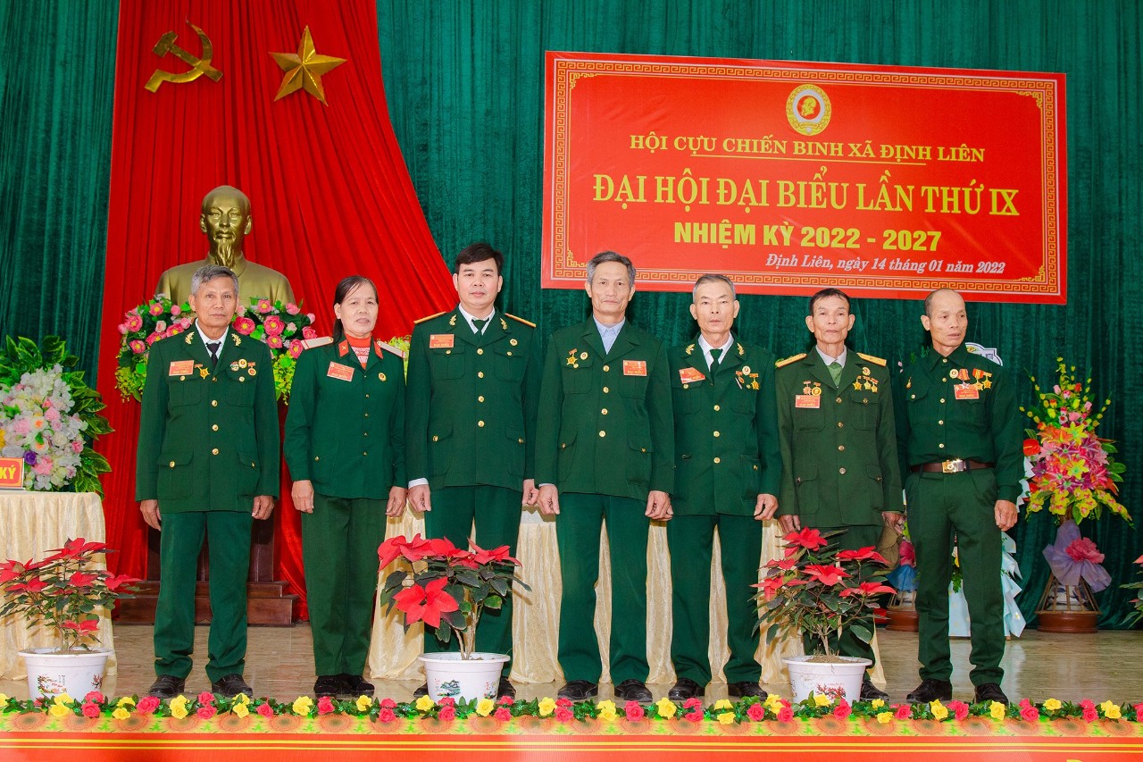 ảnh BCH khóa mới.jpg