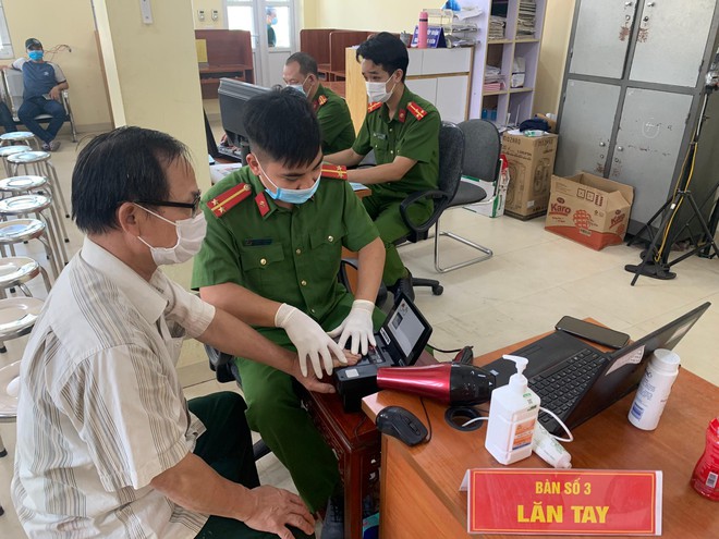 thông báo về việc làm căn cước công dân gắn chíp điện tử lưu động
