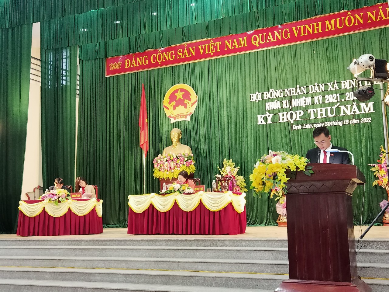 HĐND xã Định Liên khóa XI, nhiệm kỳ 2021-2026  tổ chức kỳ họp thứ 5